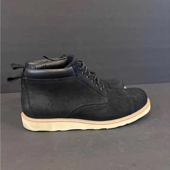 SAS Hatchet Chukka Boot 10.5M Black Suede Vibram USA Made $339 Retail